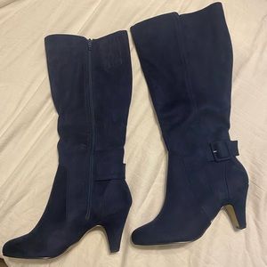 lost the receipt unable to return.  They are 8 1/2 WW , brand new with box.